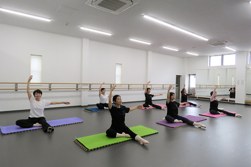 バレエコアストレッチクラス